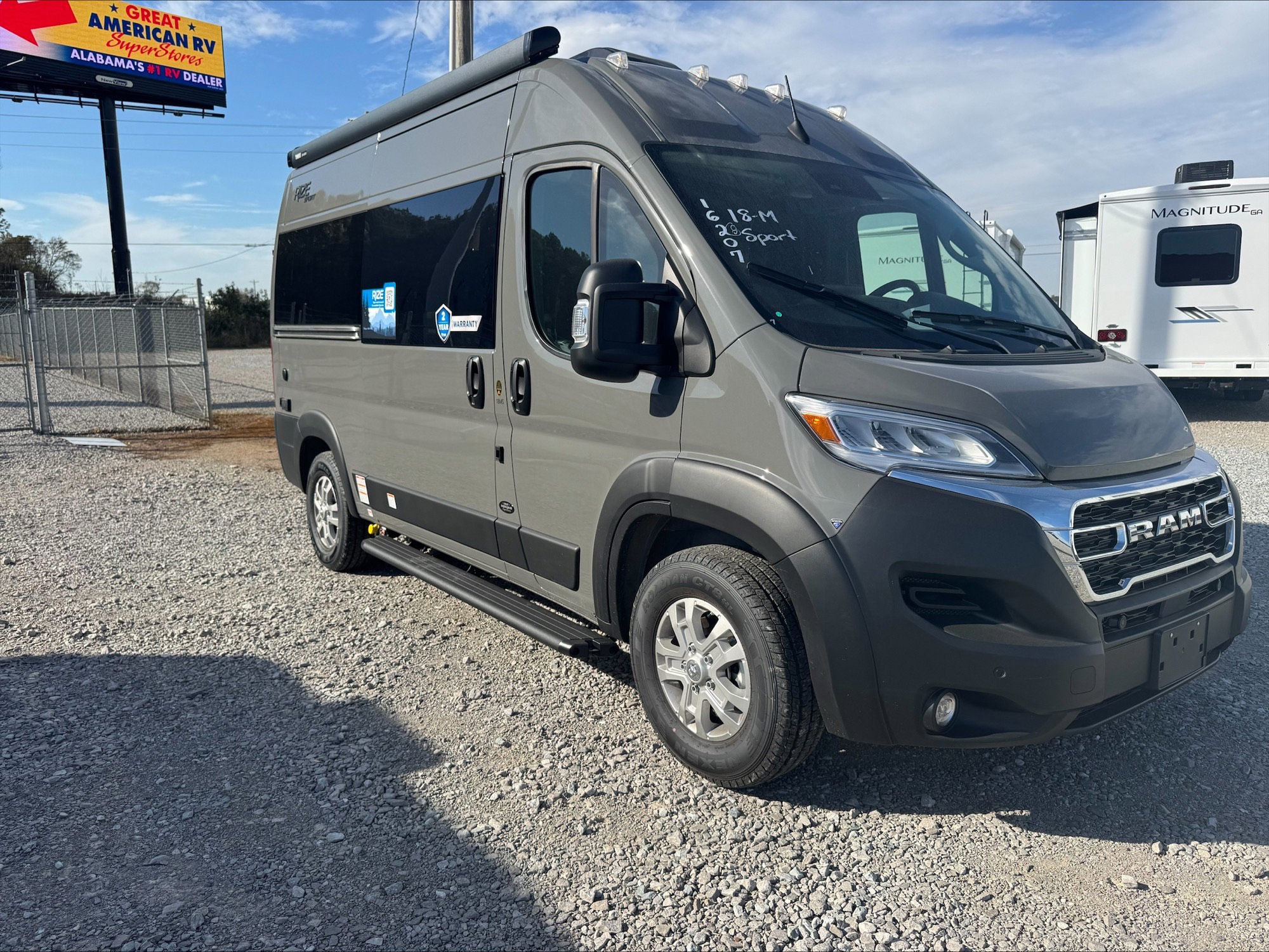 2026 THOR MOTOR COACH RIZE 18MS - Image 1