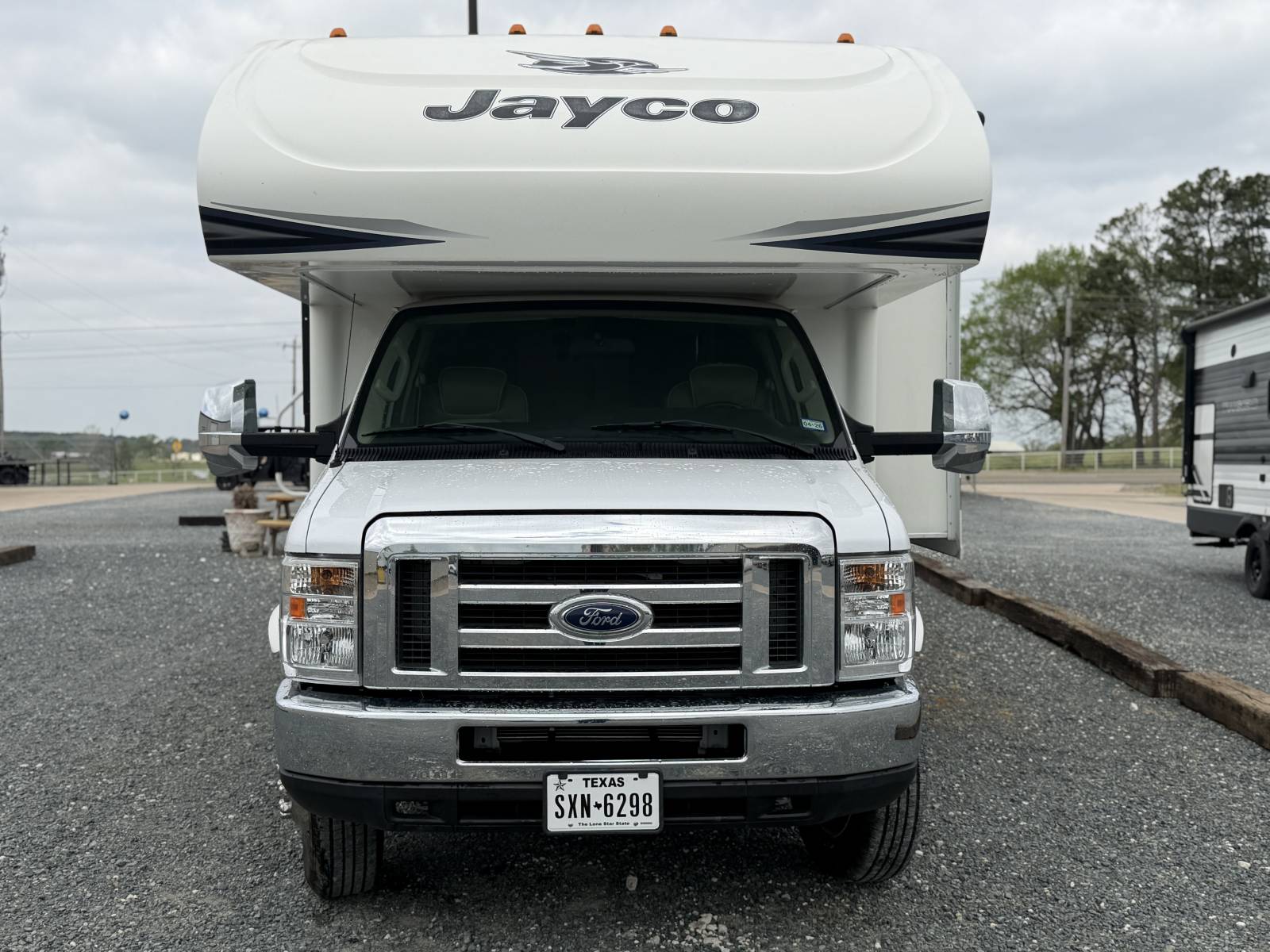 2019 Jayco Greyhawk 31F - Image 2