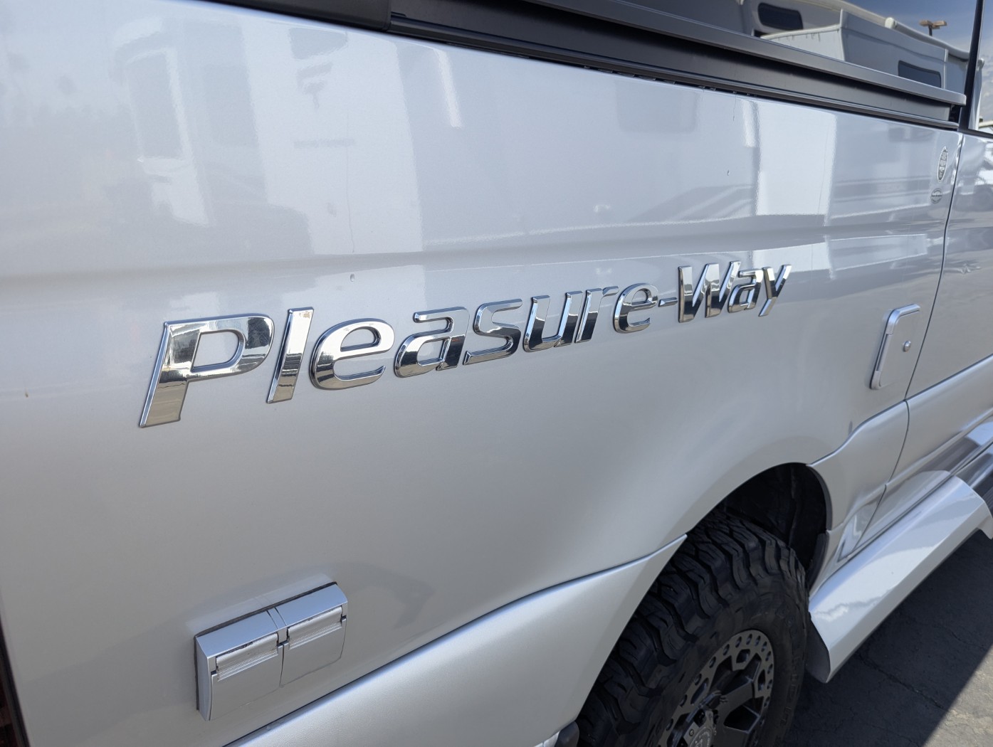 2024 Pleasure-Way Ascent TS - Image 16