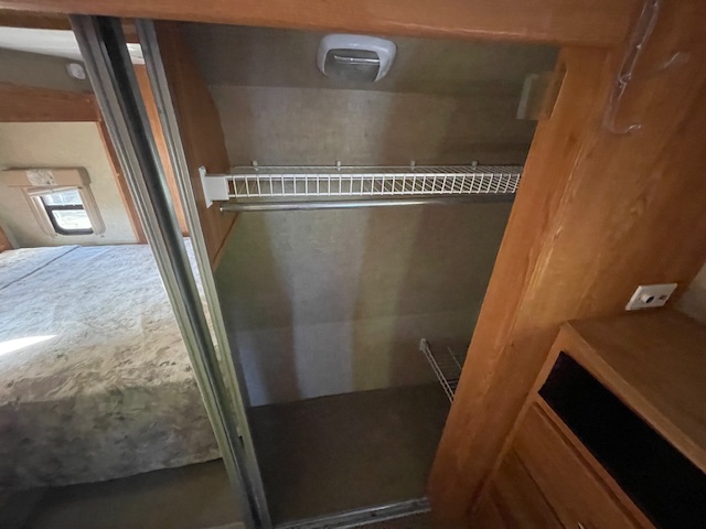 2011 NU-WA HITCHHIKER LS 29.5 FKLS - Image 17