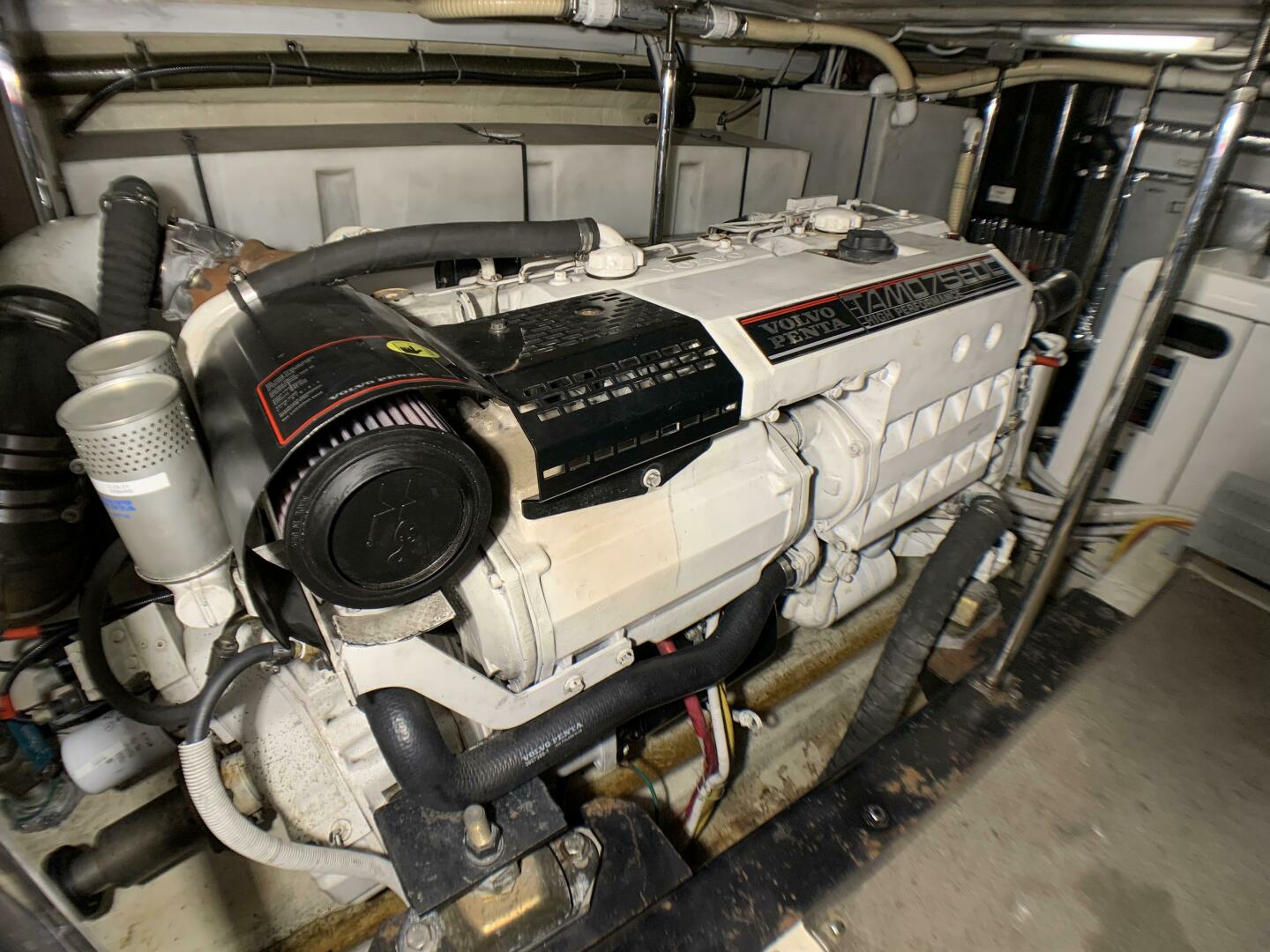 2006 Carver 56 Voyager - Image 32