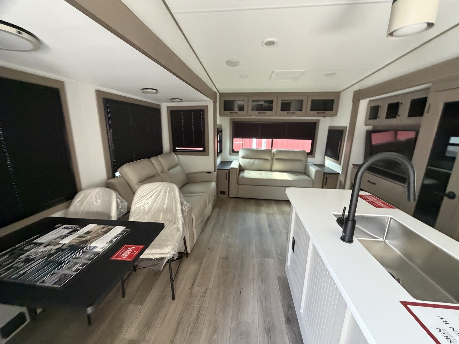 2026 GRAND DESIGN 303RLS - Image 22