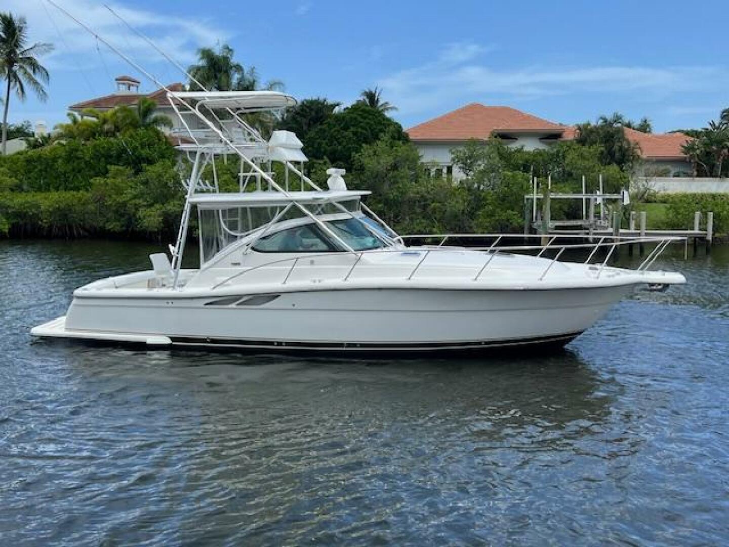 2003 Tiara Yachts 3800 Open - Image 12
