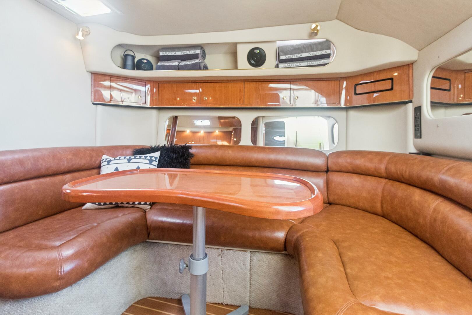 2000 Sea Ray 370 Express Cruiser - Image 6