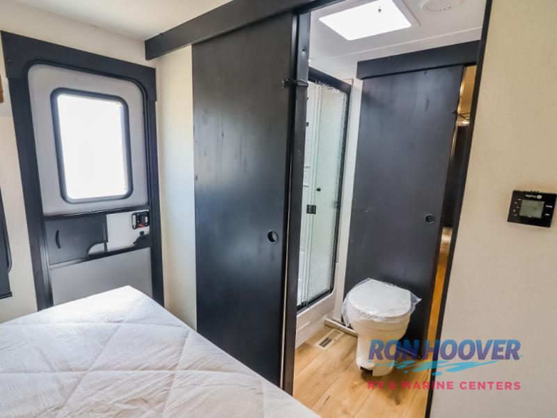 2026 PALOMINO 337BH - Image 25