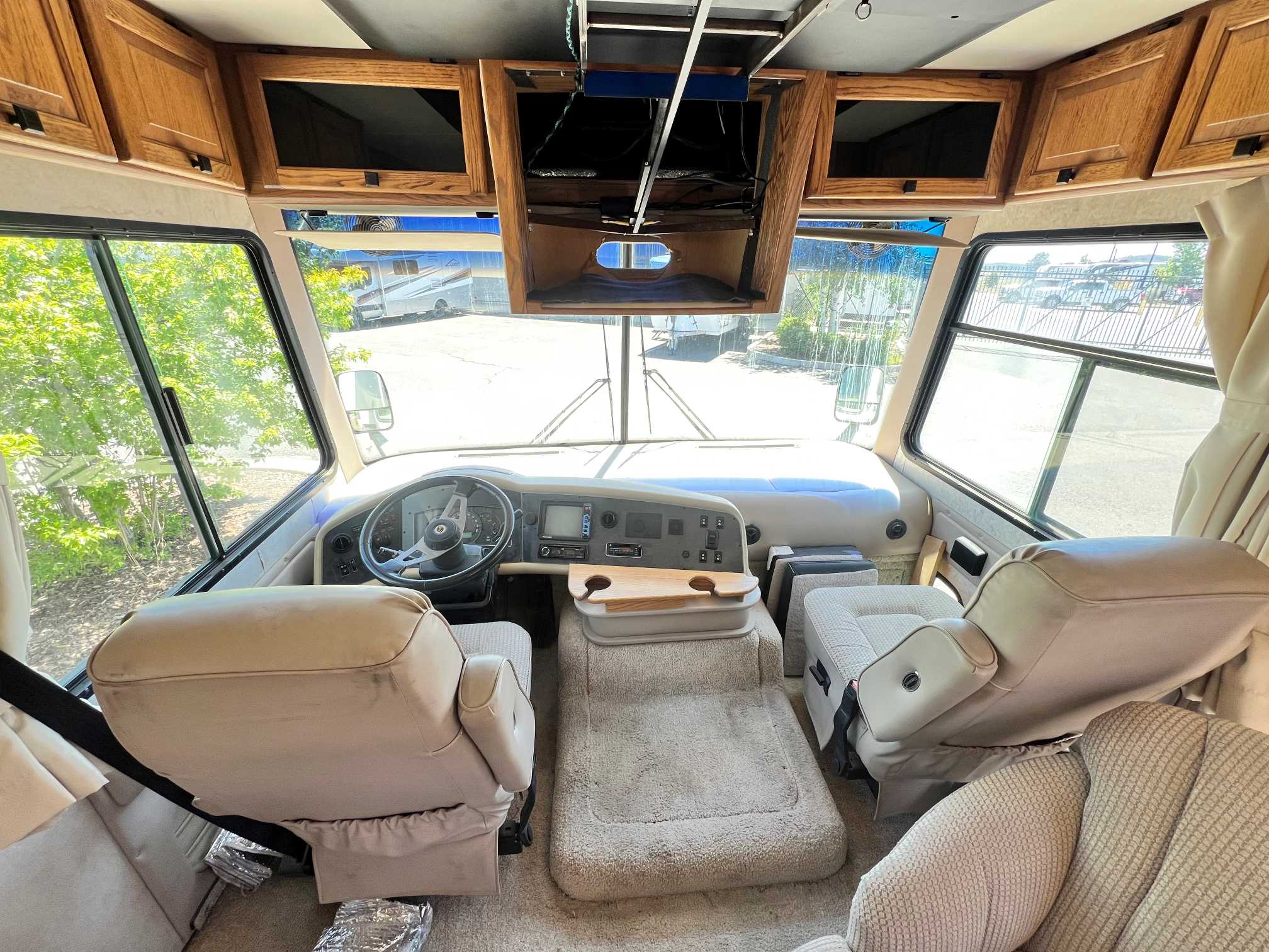 2005 Tiffin Allegro Bay 34XB - Image 5