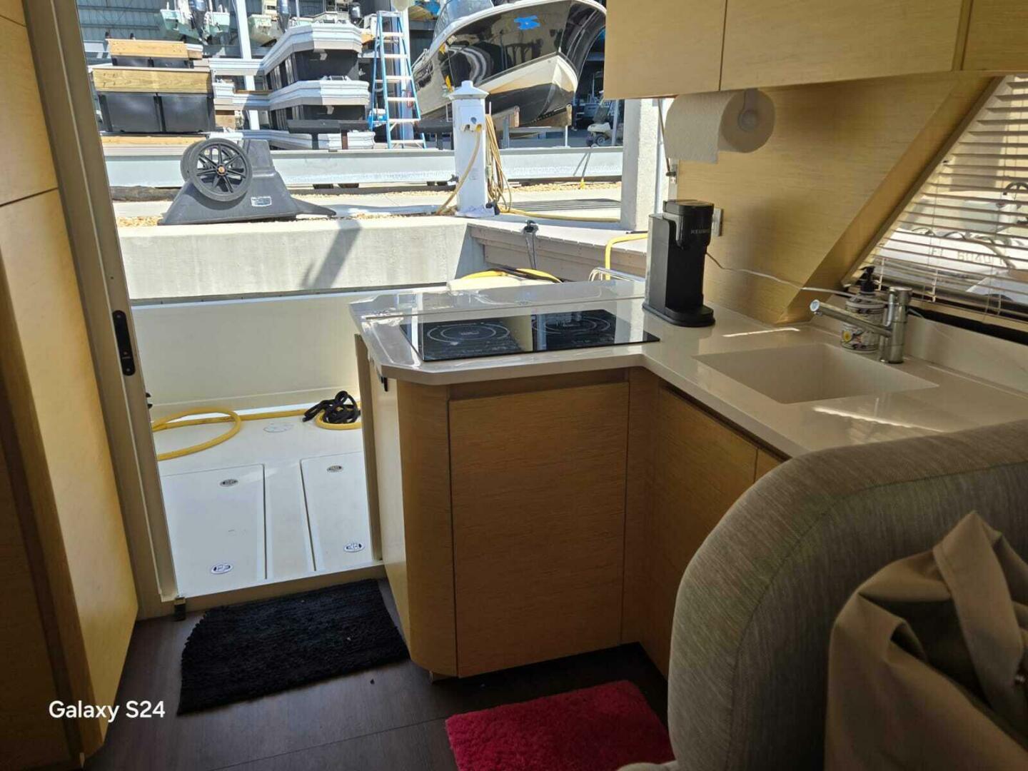 2020 Greenline 39 E-Drive - Image 15