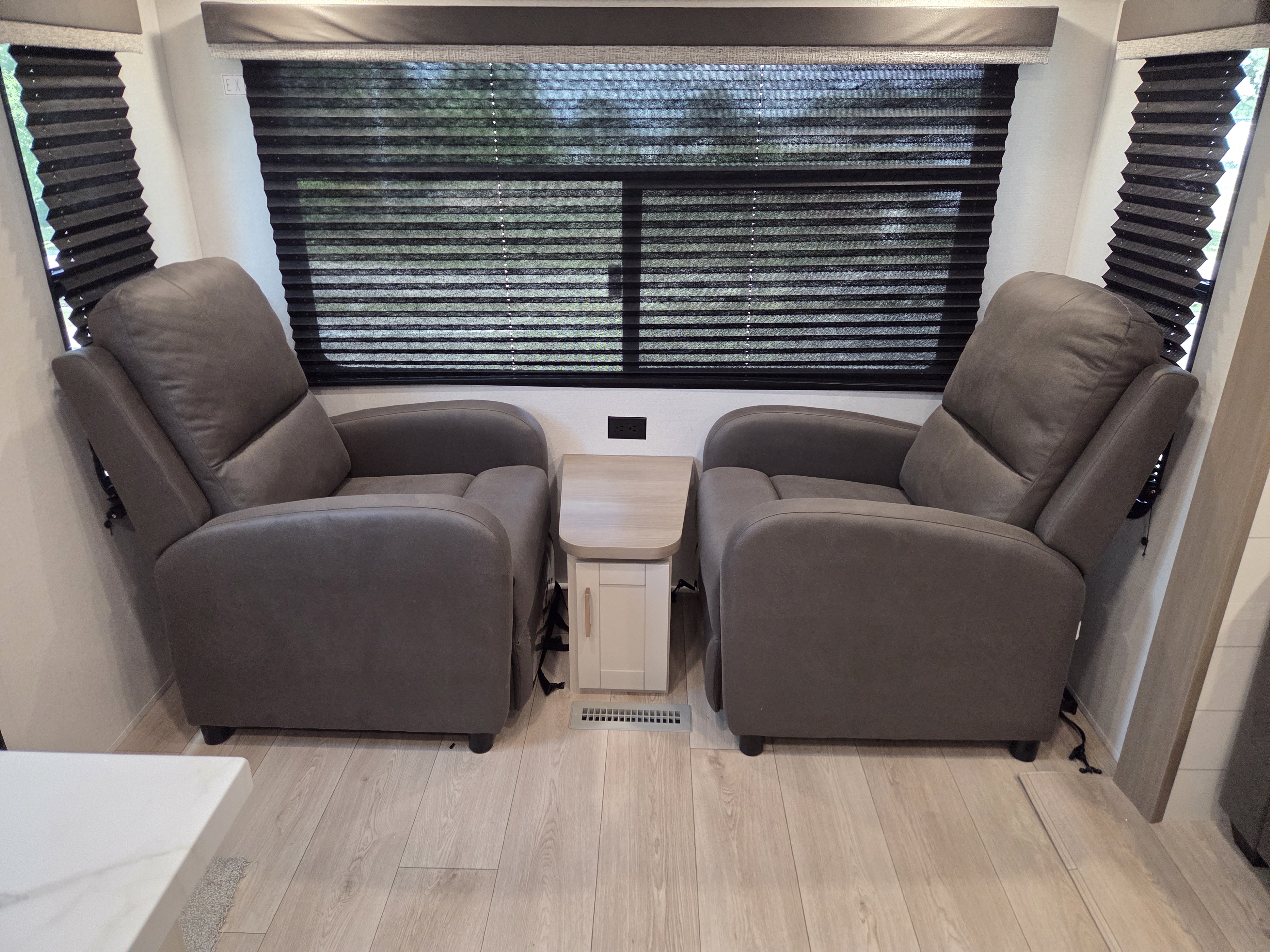 2027 Jayco Jay Flight SLX 262RLS - Image 6
