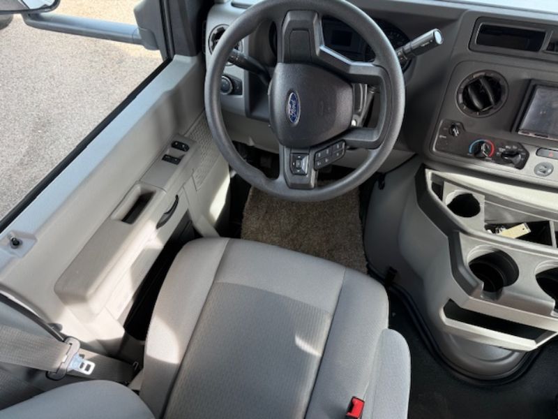 2026 Forest River Sunseeker LE 2250SLEF - Image 3