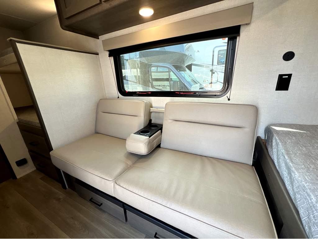 2024 GRAND DESIGN TRANSCEND 151BH - Image 6