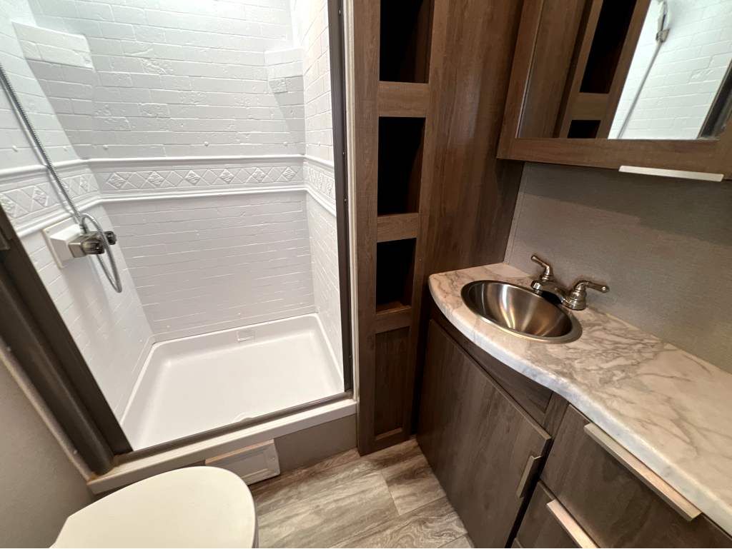 2021 GRAND DESIGN IMAGINE 3100RD - Image 18