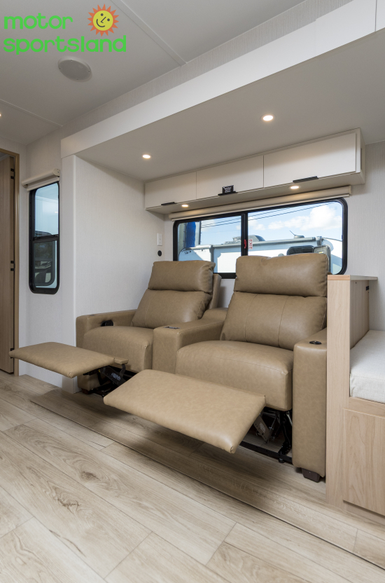 2026 Winnebago Thrive 26FKD - Image 34