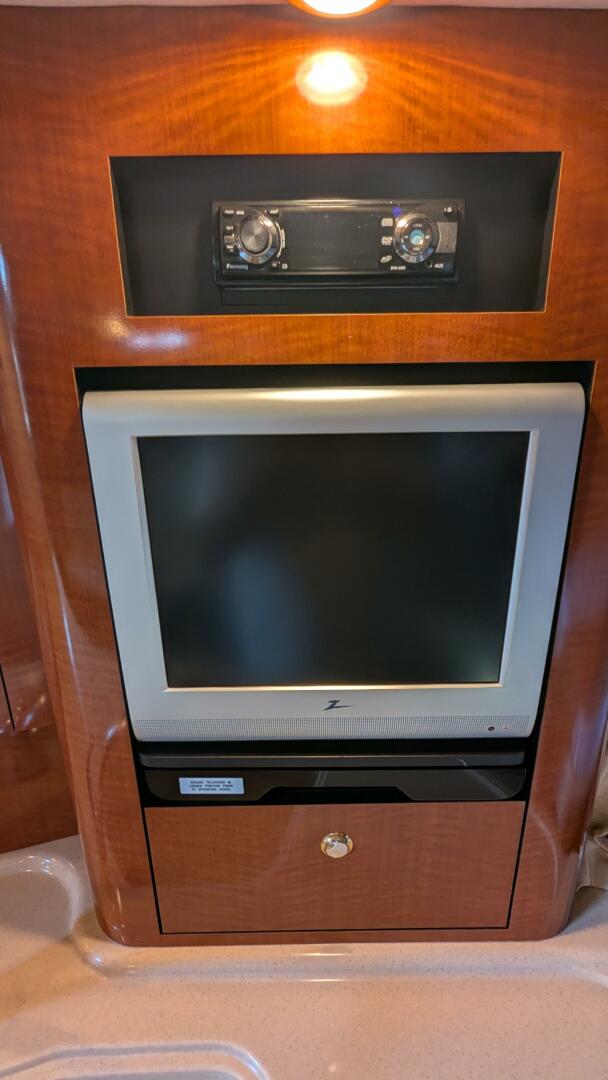 2004 Sea Ray 340 Sundancer - Image 32