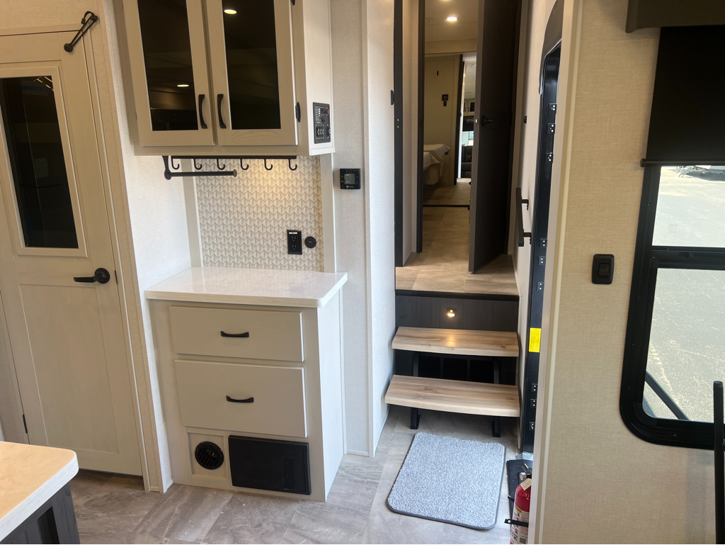 2027 Coachmen Chaparral 336TSIK - Image 12