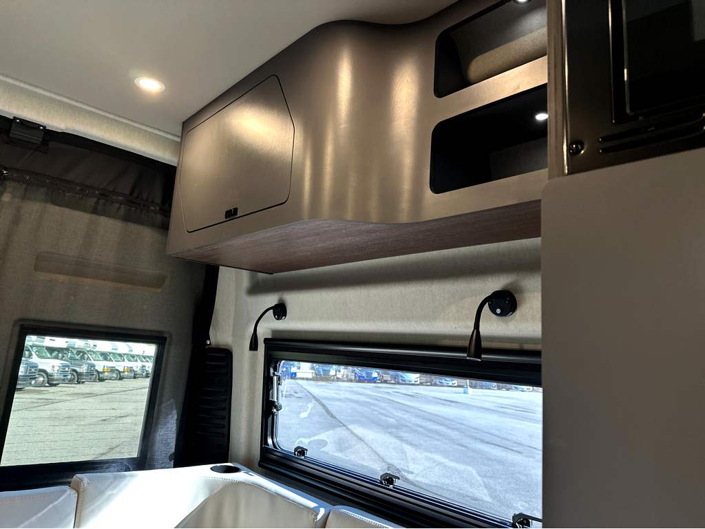 2027 GRAND DESIGN LINEAGE SERIESVP LVP2 - Image 14
