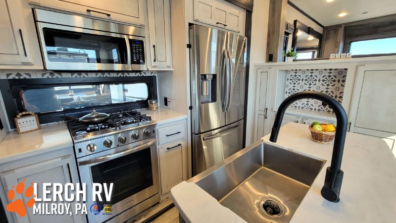 2022 KZ RV Durango Gold G387FLF - Image 28