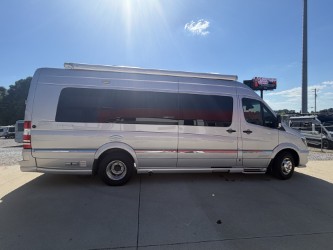 2016 AIRSTREAM INTERSTATE EXT LOUNGE - Image 11
