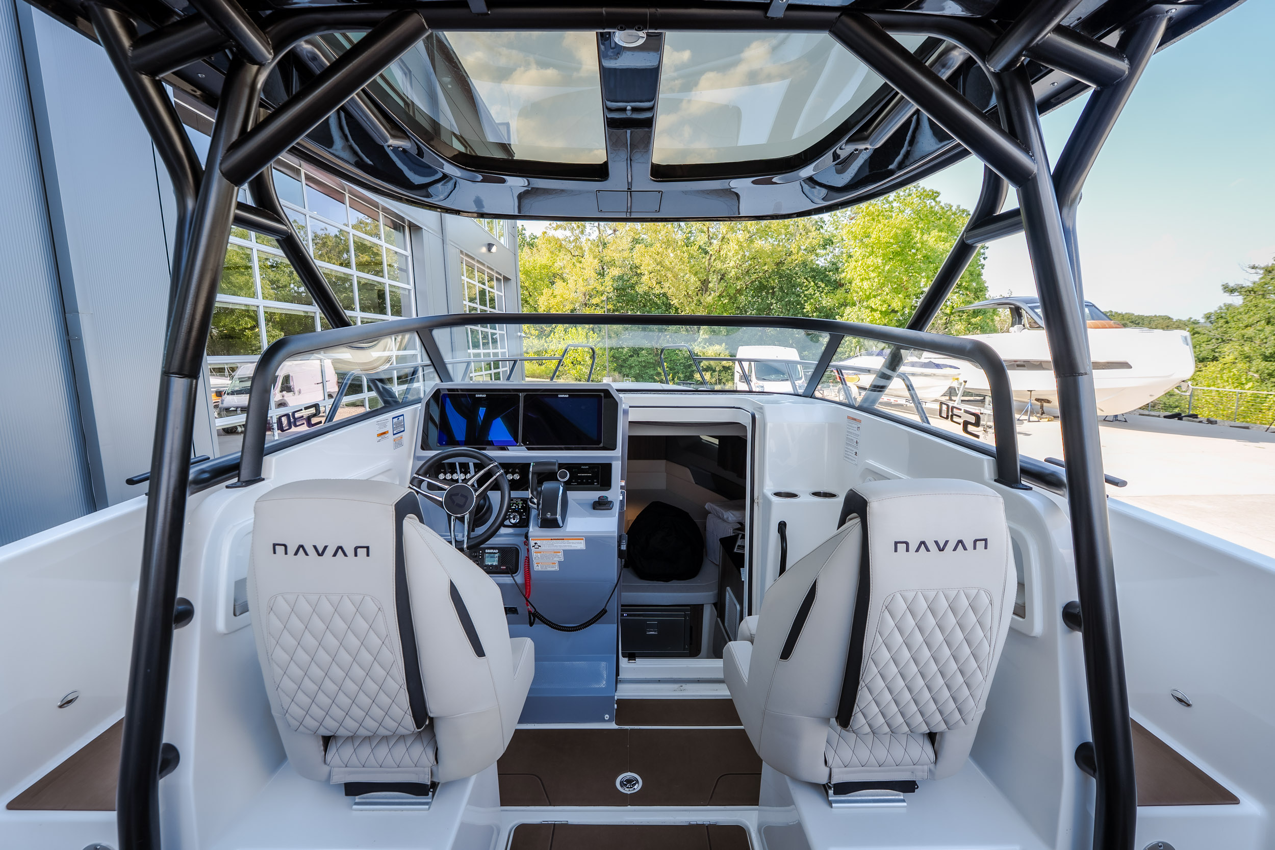 2025 Navan S30 - Image 27