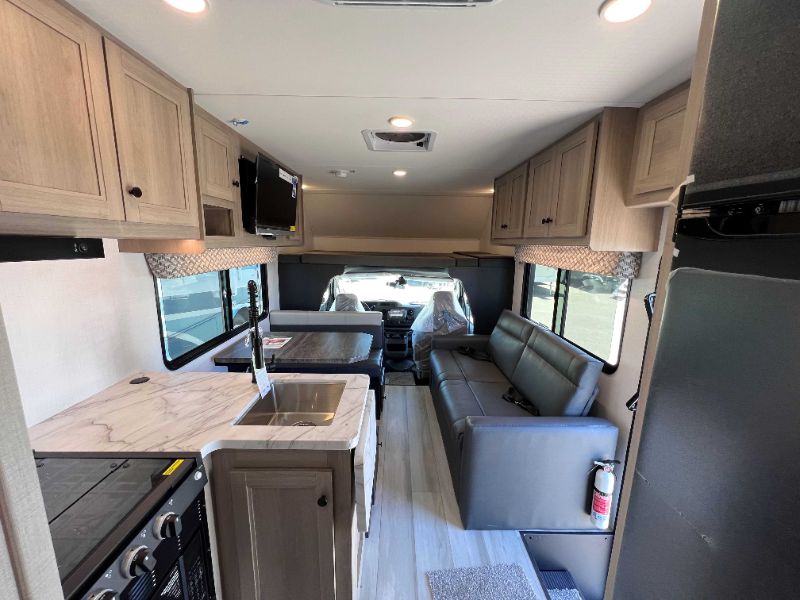 2026 Forest River Sunseeker LE 2950LE - Image 12