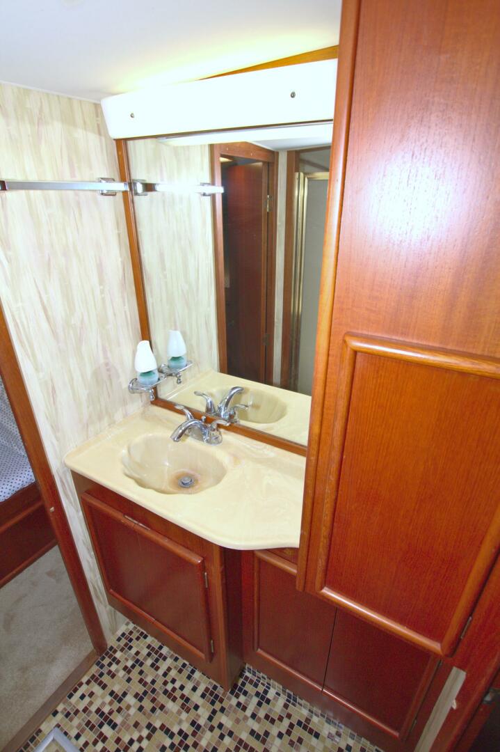 1990 Post 44 Sport Fisherman - Image 56