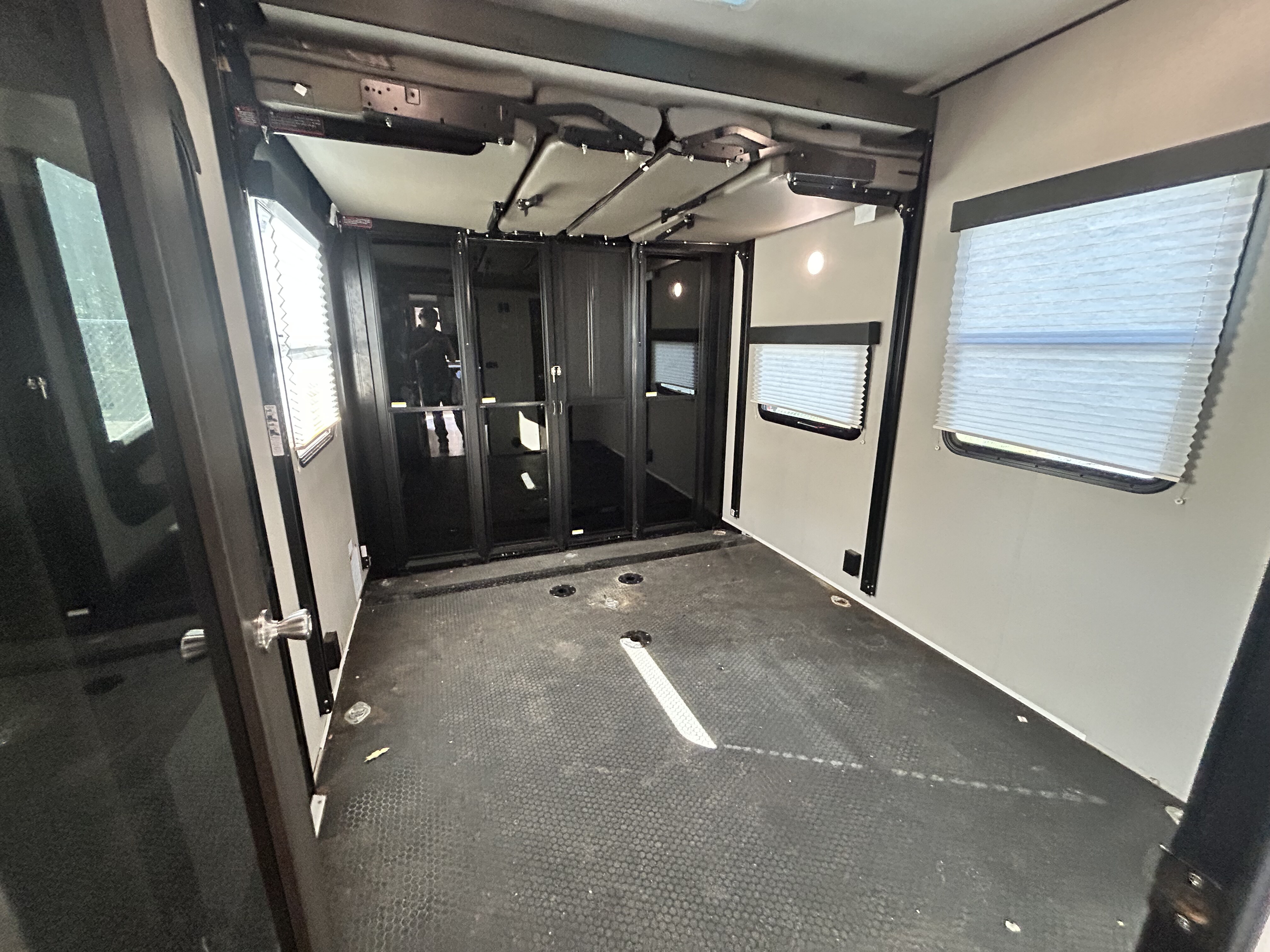 2021 Grand Design Momentum G-Class 29G - Image 21