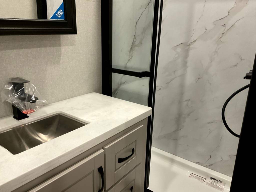 2026 JAYCO NORTH POINT 395 DSDB - Image 27