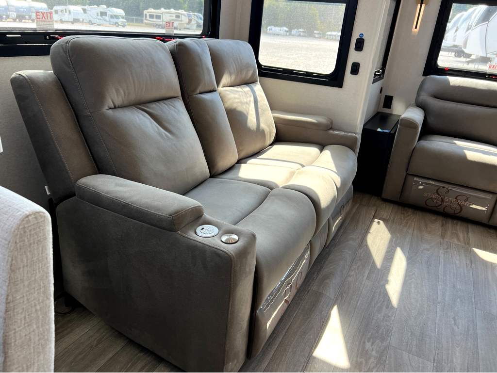 2027 JAYCO PINNACLE 39FBRL - Image 9