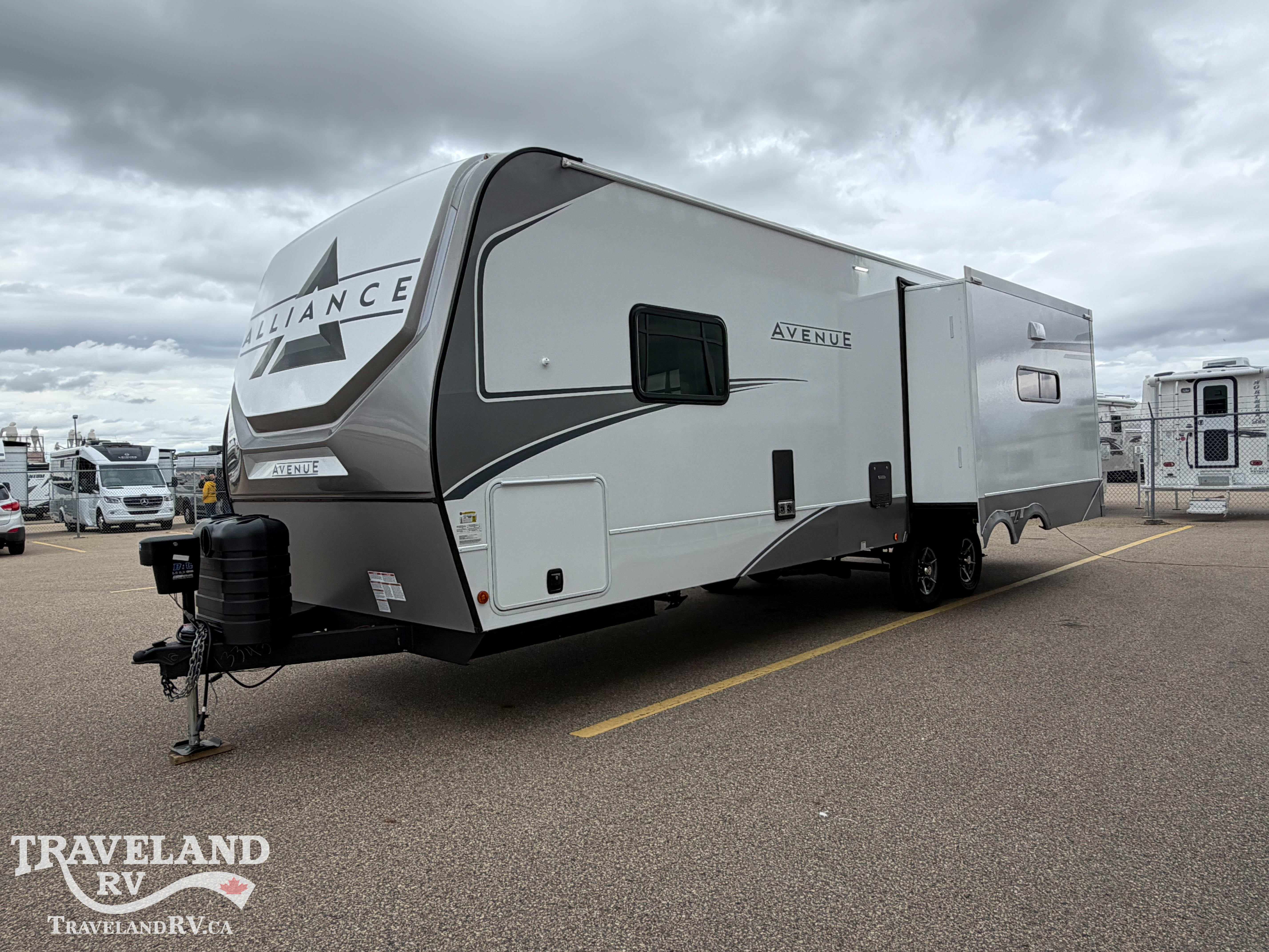 2026 Alliance RV Avenue 298RL - Image 6