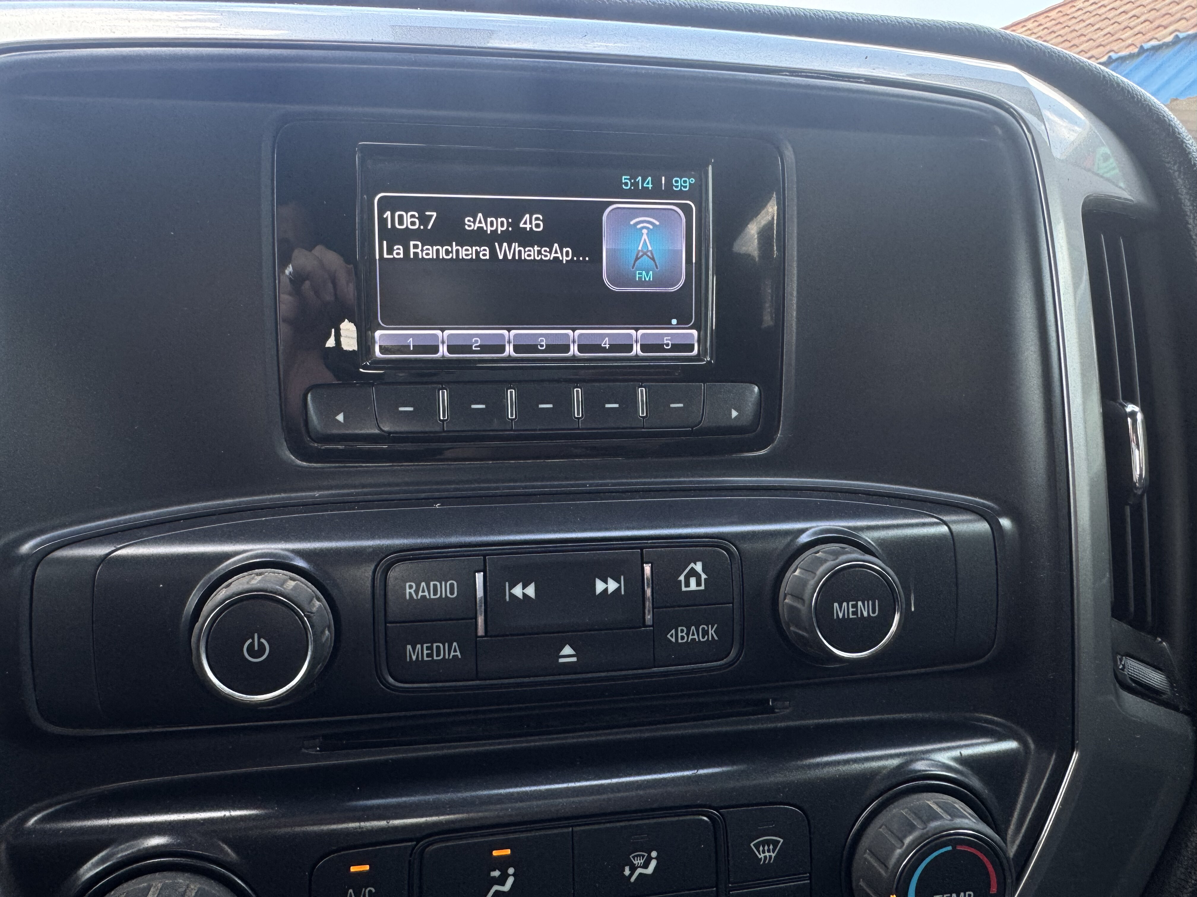 2014 Chevrolet Silverado 1500-V8 Crew Cab LT 2WD - Image 3