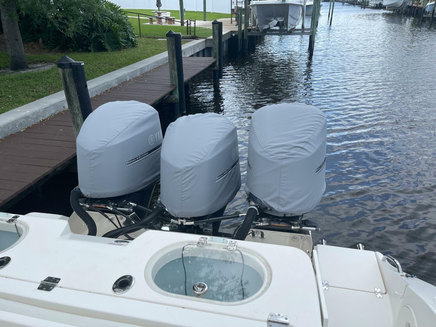 2015 Cobia 344 Center Console - Image 5