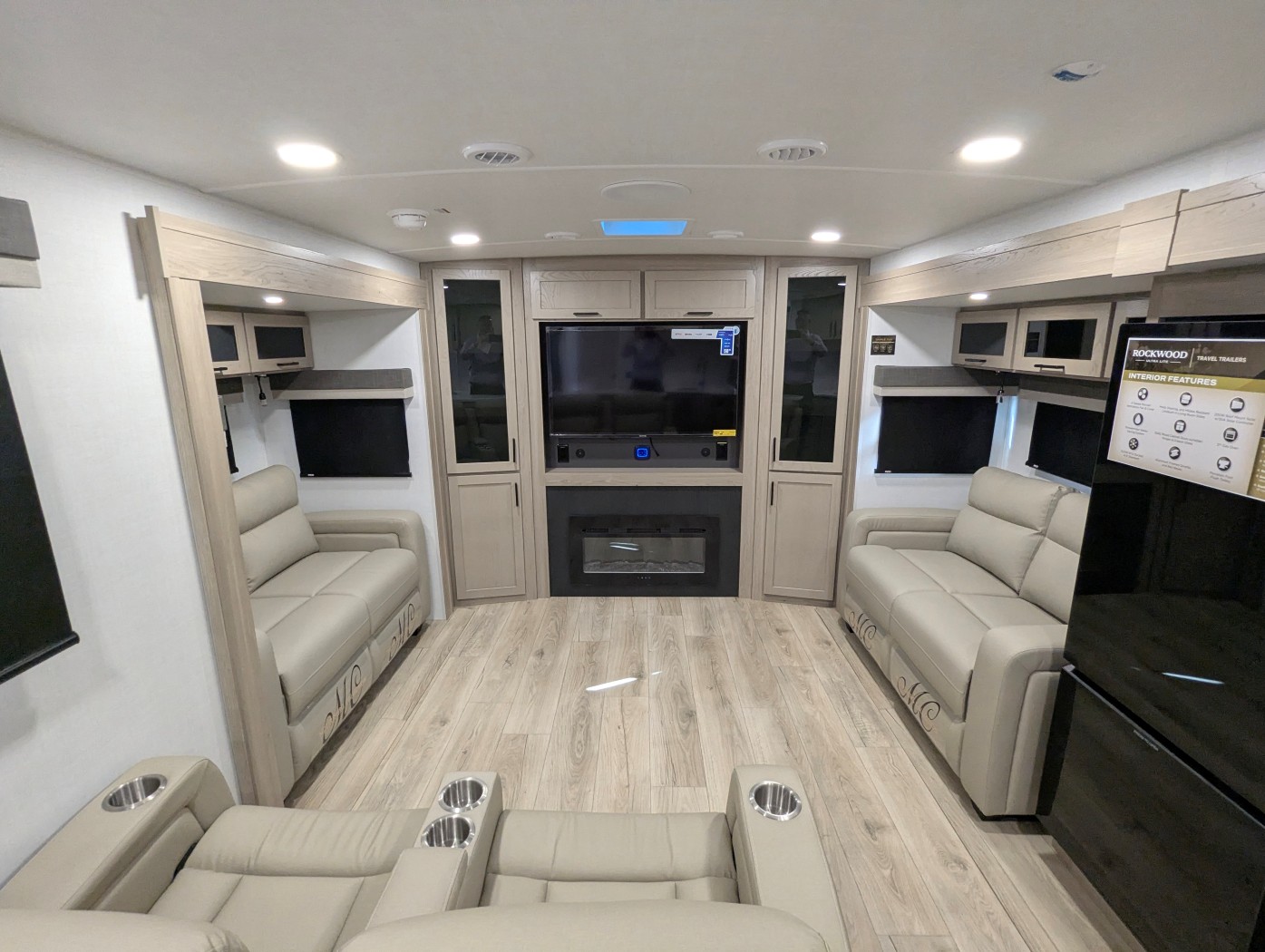 2026 Forest River Rockwood Ultra Lite 2908SRL - Image 21