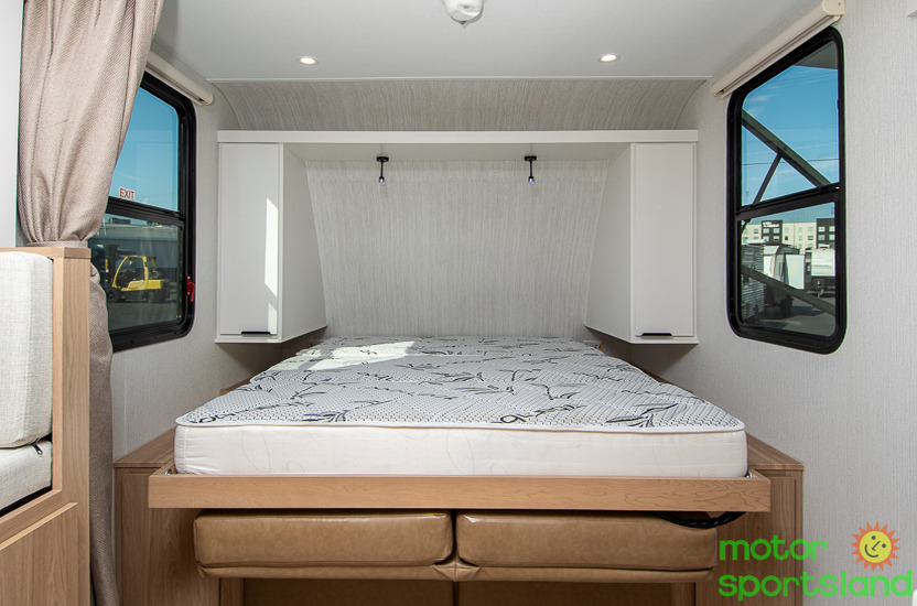 2027 Winnebago Micro Minnie 2200MBH - Image 25
