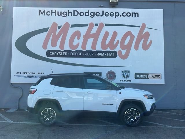 2025 Jeep Compass Trailhawk 4x4 - Image 4