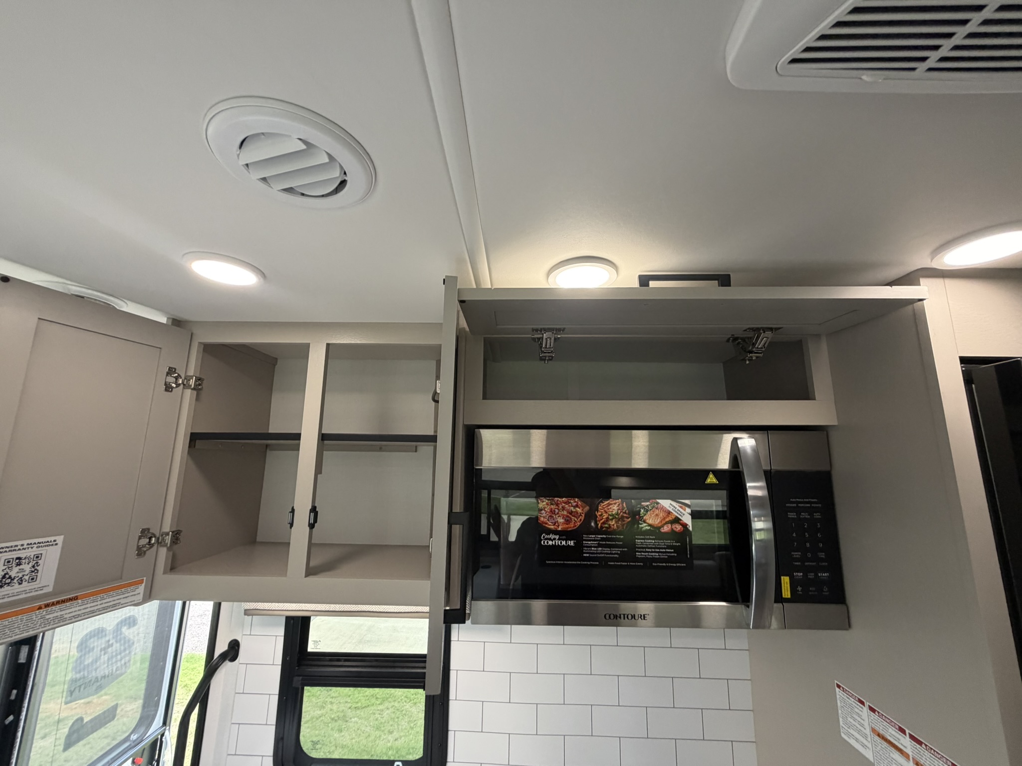 2027 JAYCO GREYHAWK 30Z - Image 32