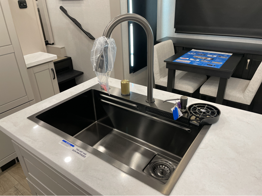 2026 Jayco North Point 382FLRB - Image 13