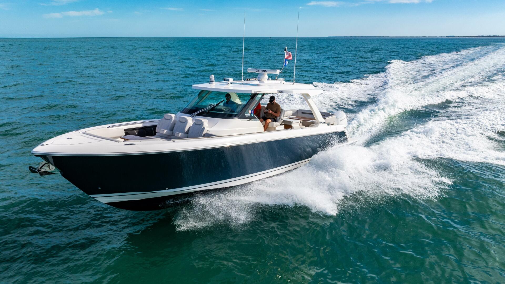 2022 Tiara Yachts 43 LS - Image 8