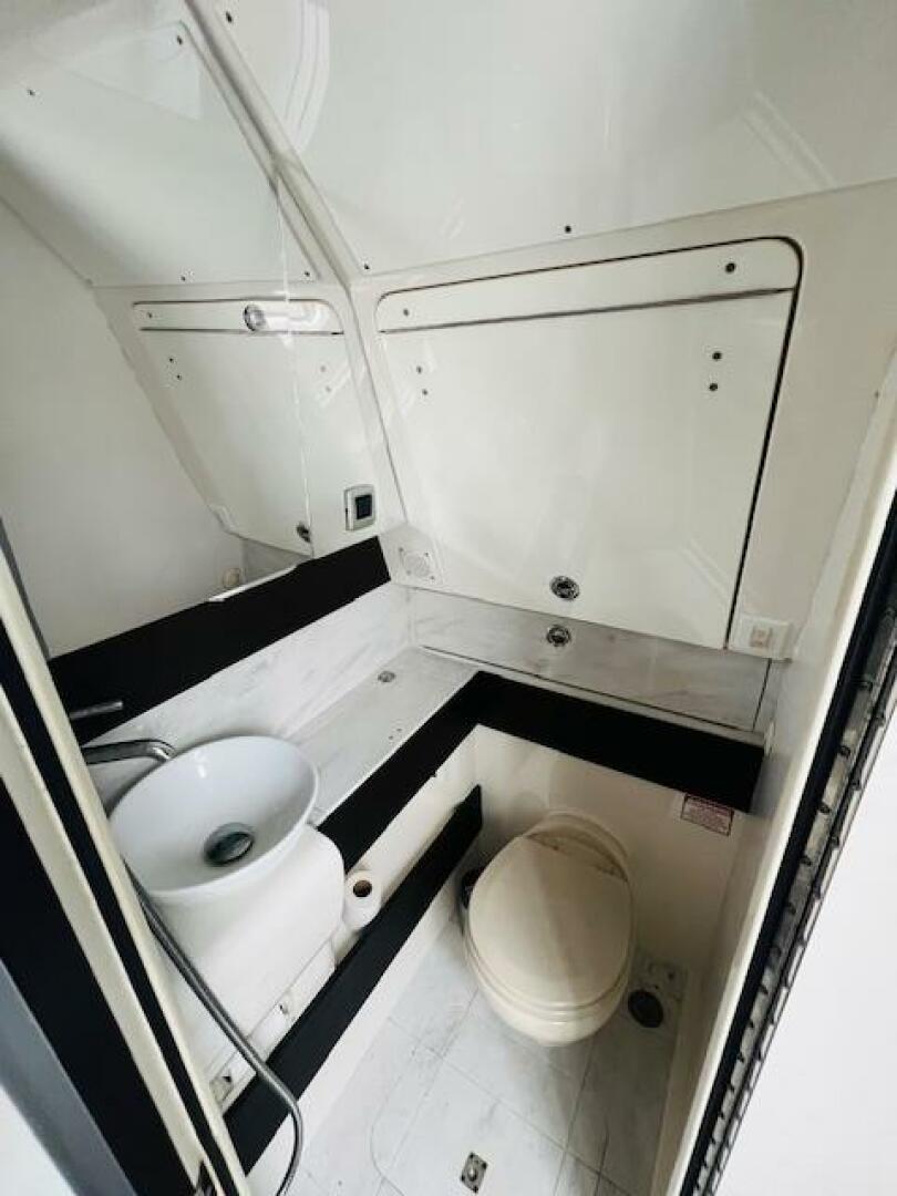 2018 Scout 380 LXF - Image 50