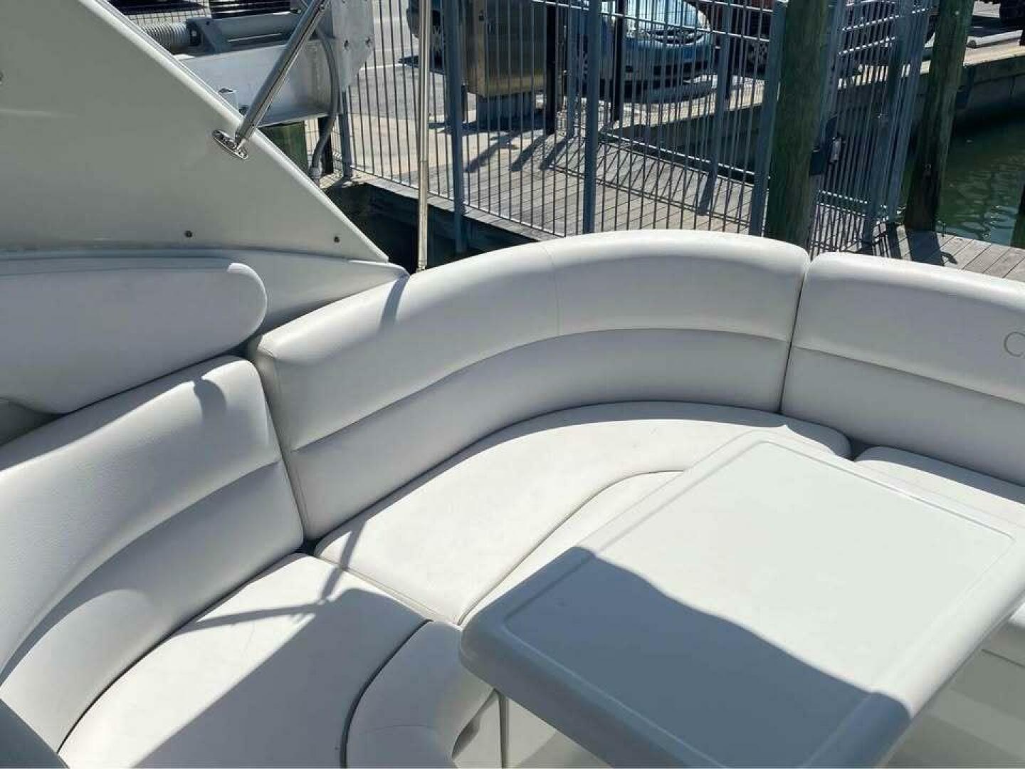2006 Crownline 340 CR - Image 4