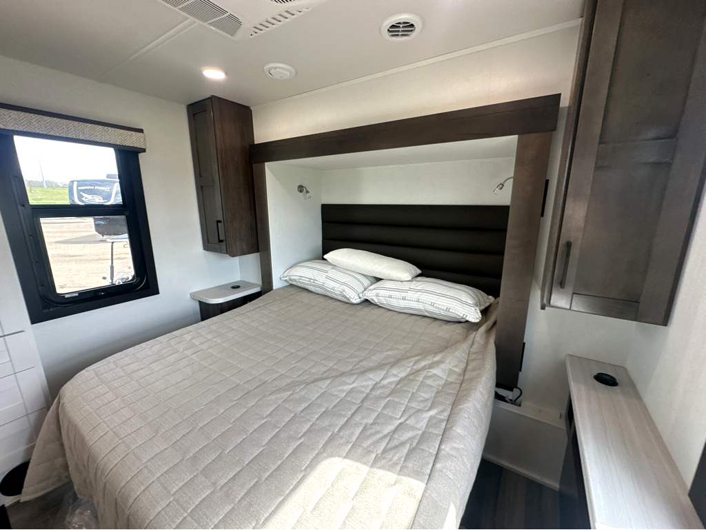 2026 JAYCO GREYHAWK 30Z - Image 32