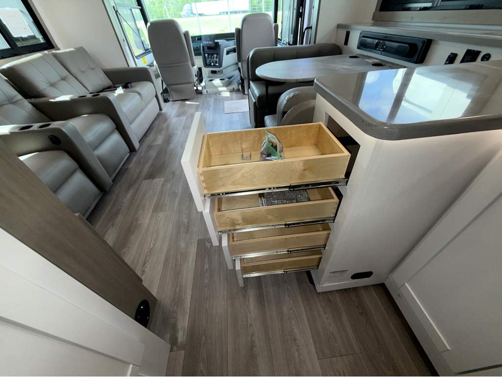 2027 ENTEGRA COACH VISION XL 36C - Image 22