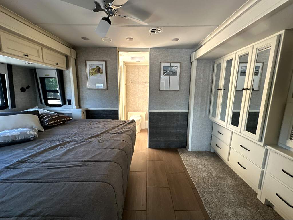 2019 TIFFIN ALLEGRO 34 PA - Image 22