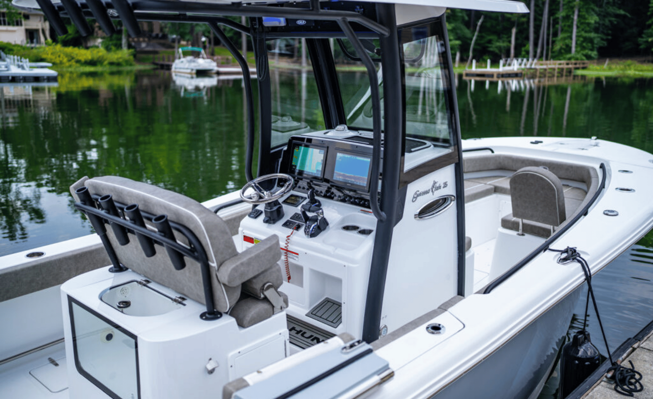 2027 SEA HUNT GAMEFISH 25 - Image 2