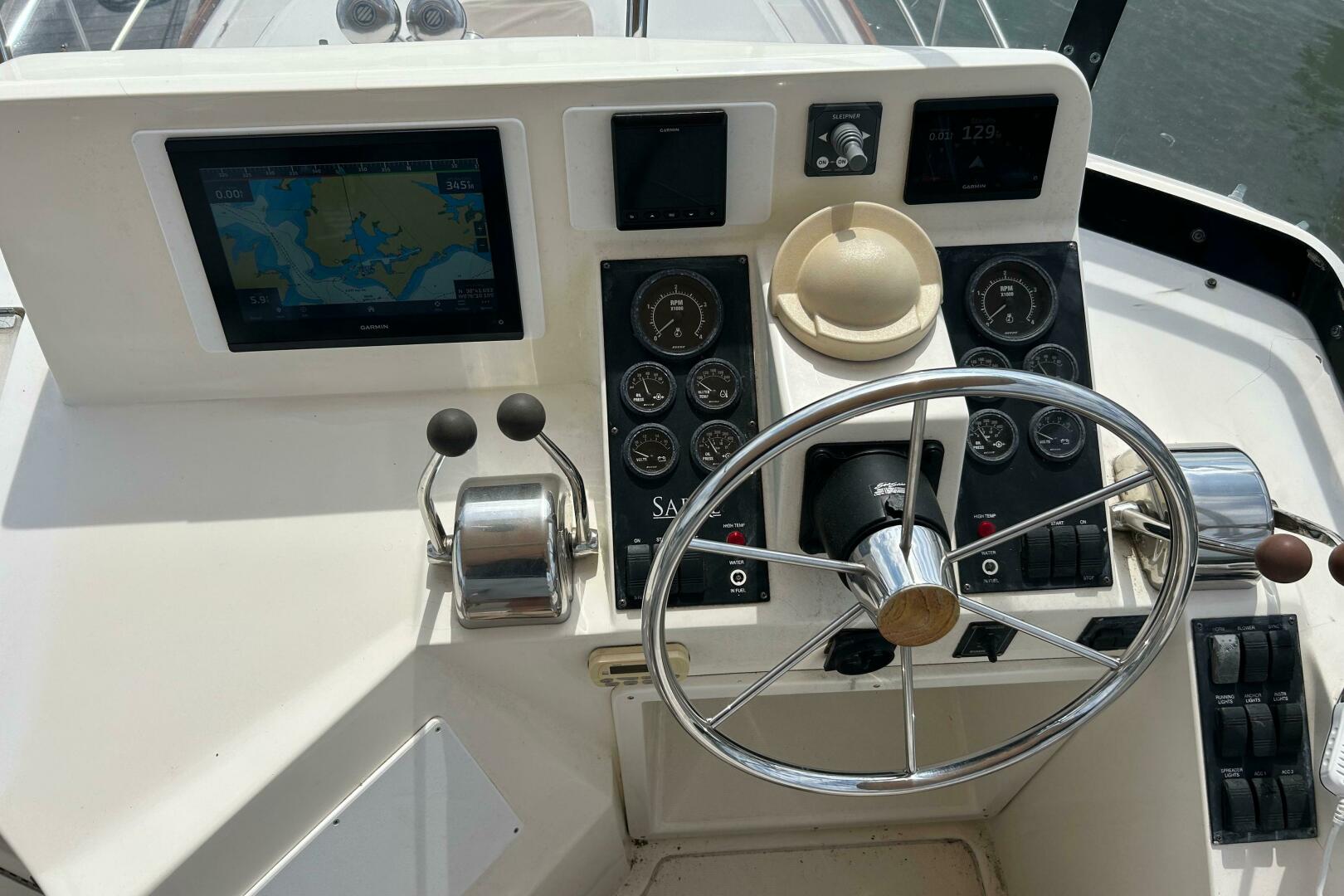 2004 Sabre 36 Flybridge - Image 14