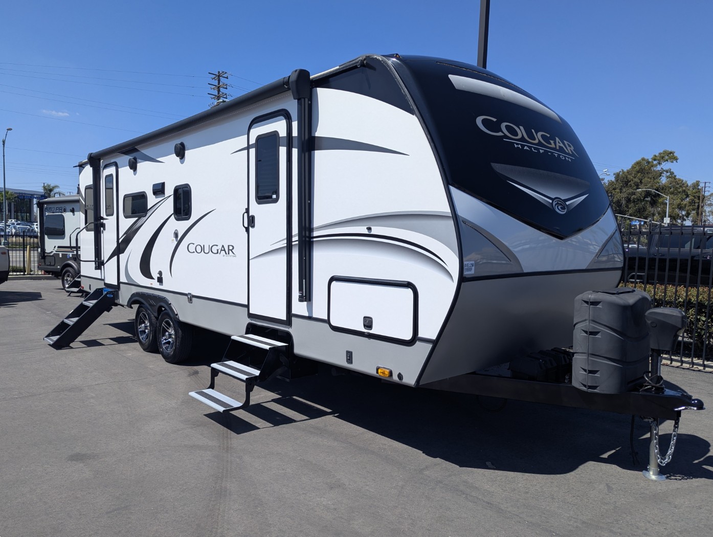 2021 Keystone Cougar Half-Ton West 25RDSWE - Image 1