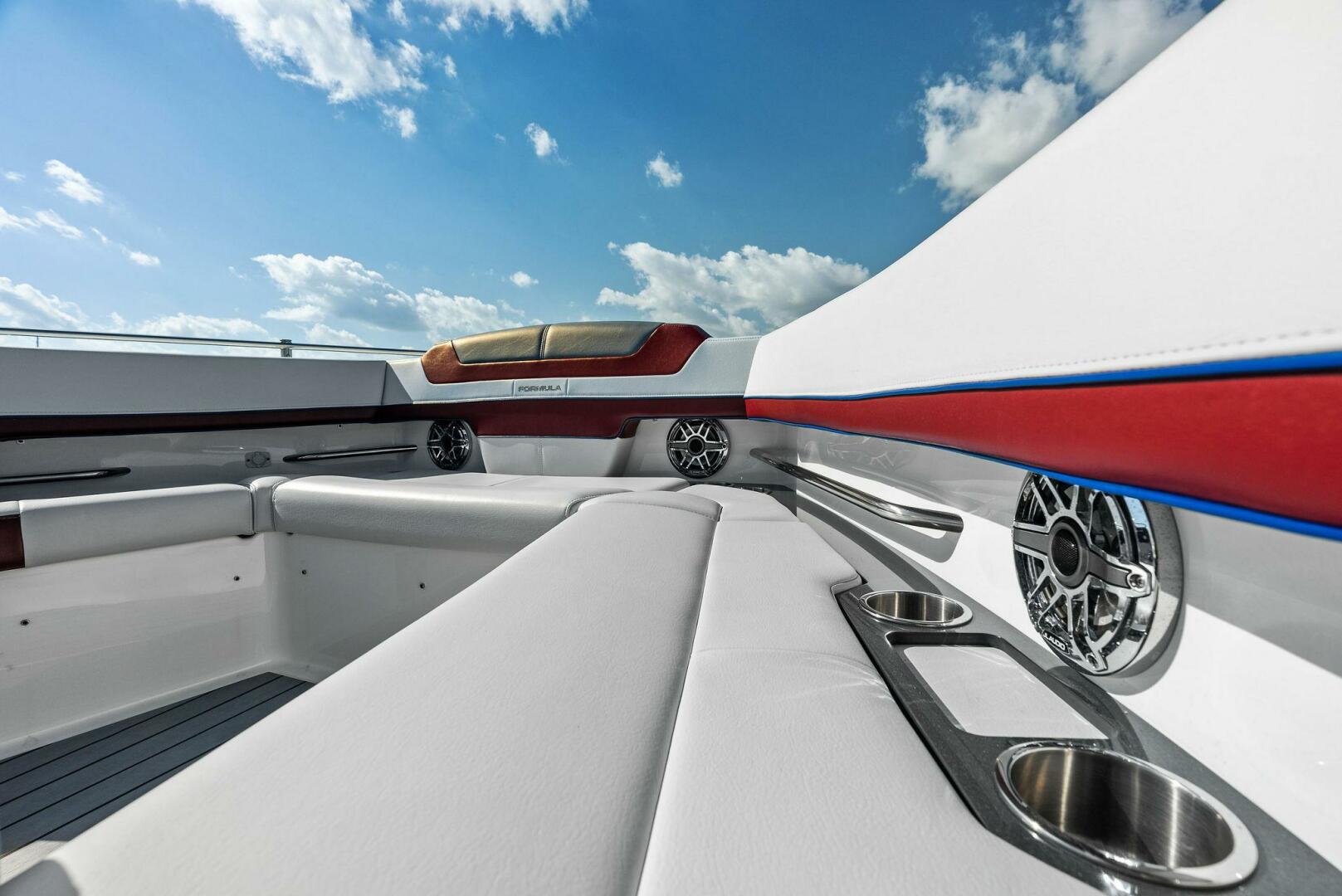 2023 Formula 430 Super Sport Crossover - Image 39