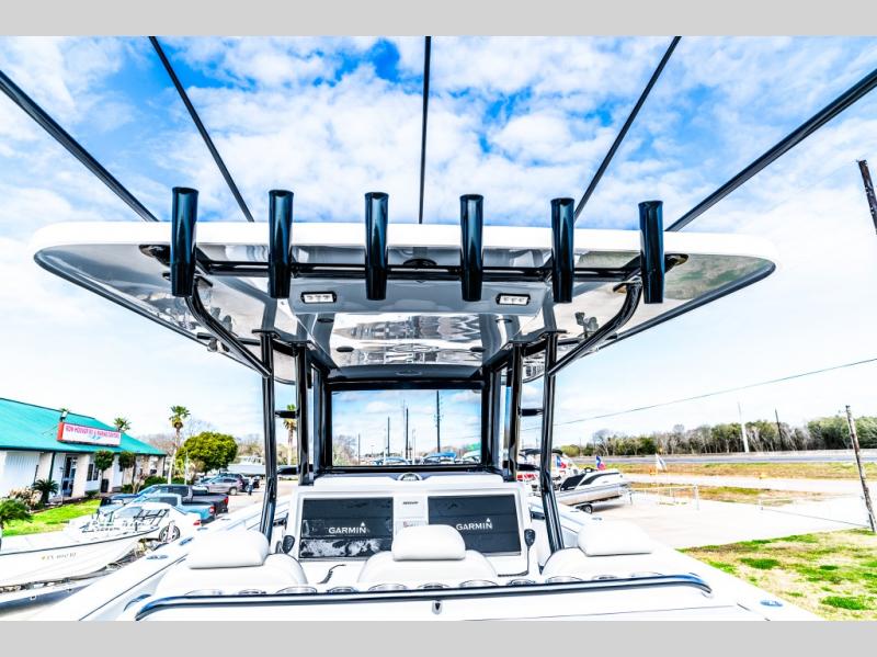 2024 Invincible 37 CATAMARAN - Image 41