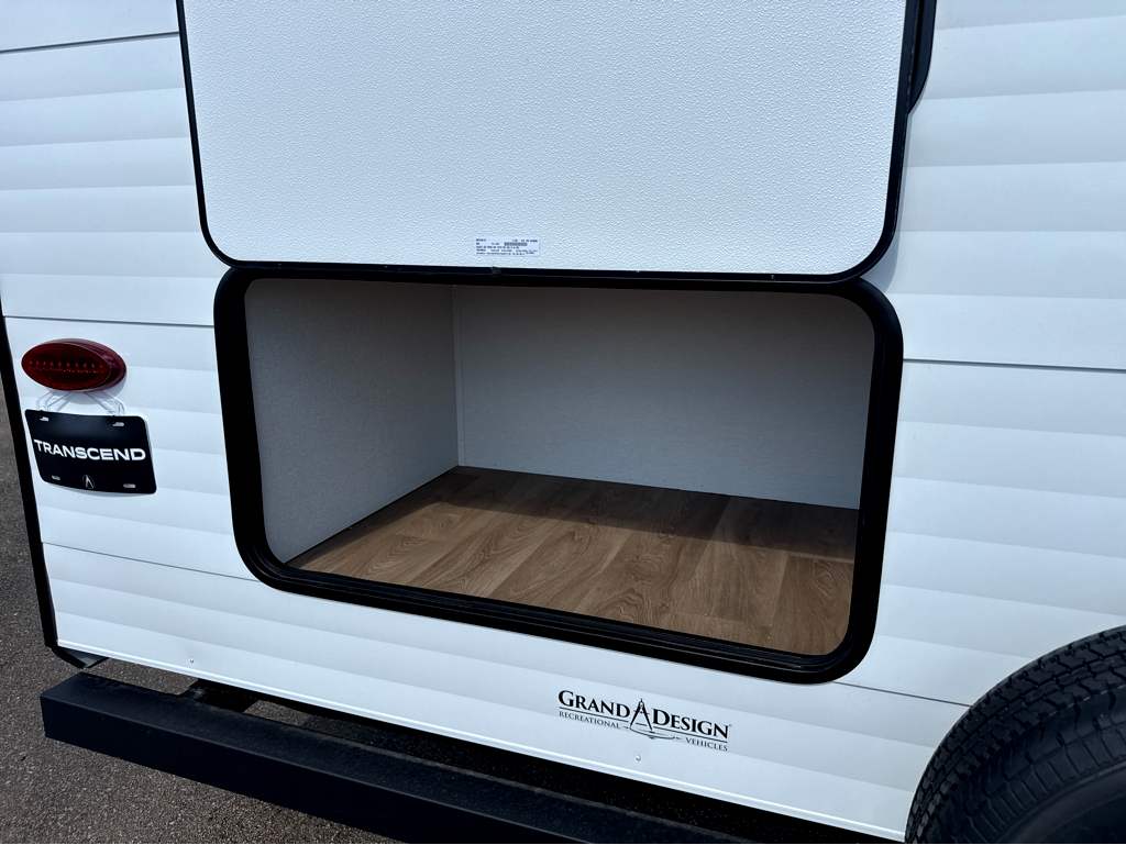 2027 GRAND DESIGN TRANSCEND 295QBT - Image 25
