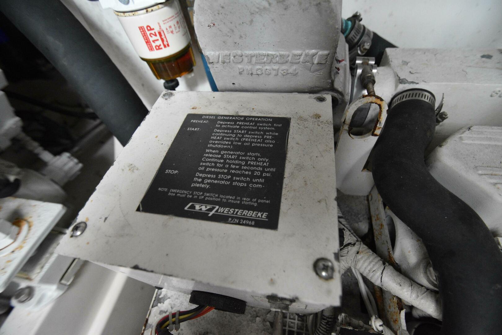 2001 Cabo 35 Express - Image 27