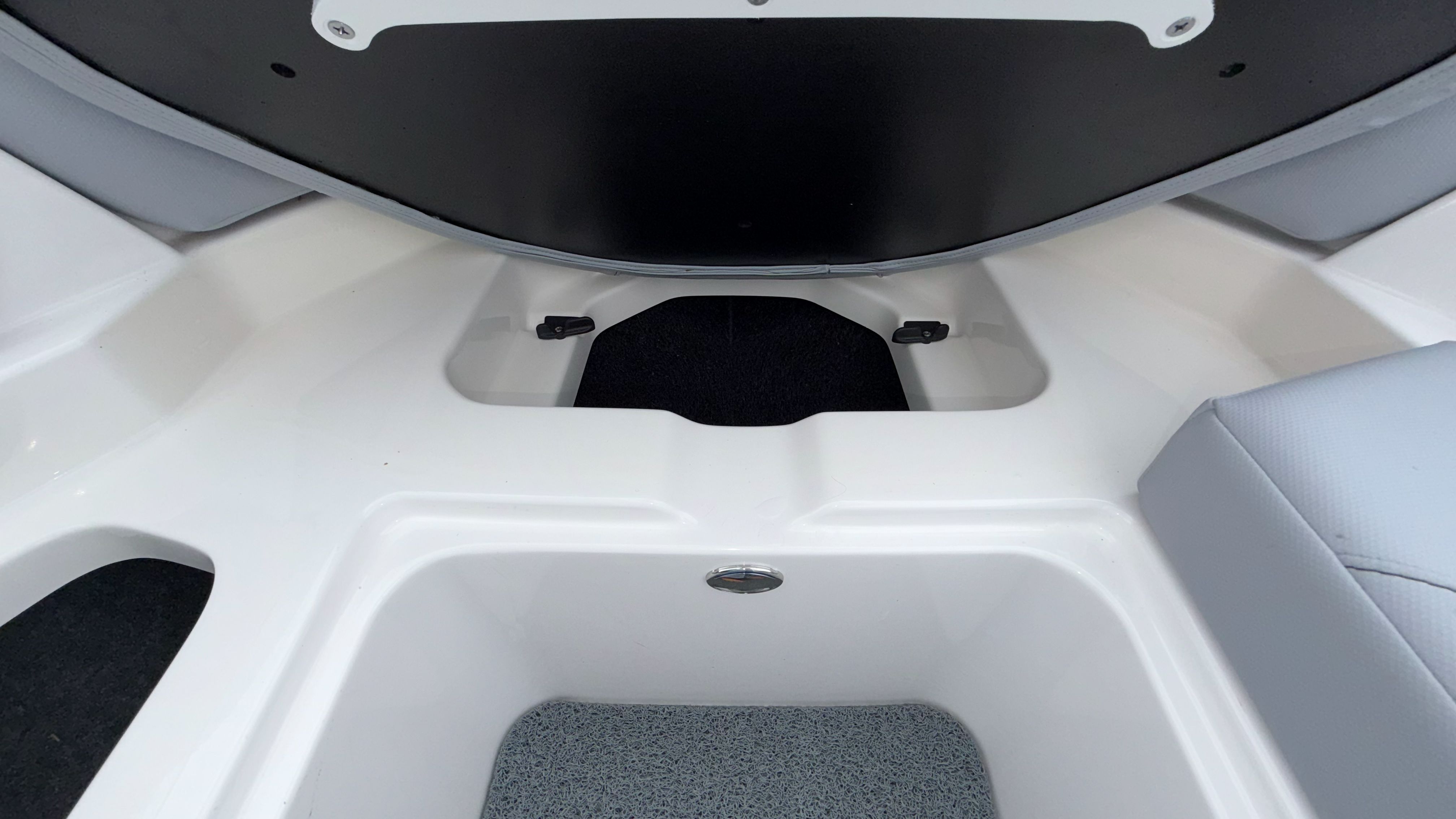 2024 MasterCraft XT25 - Image 22