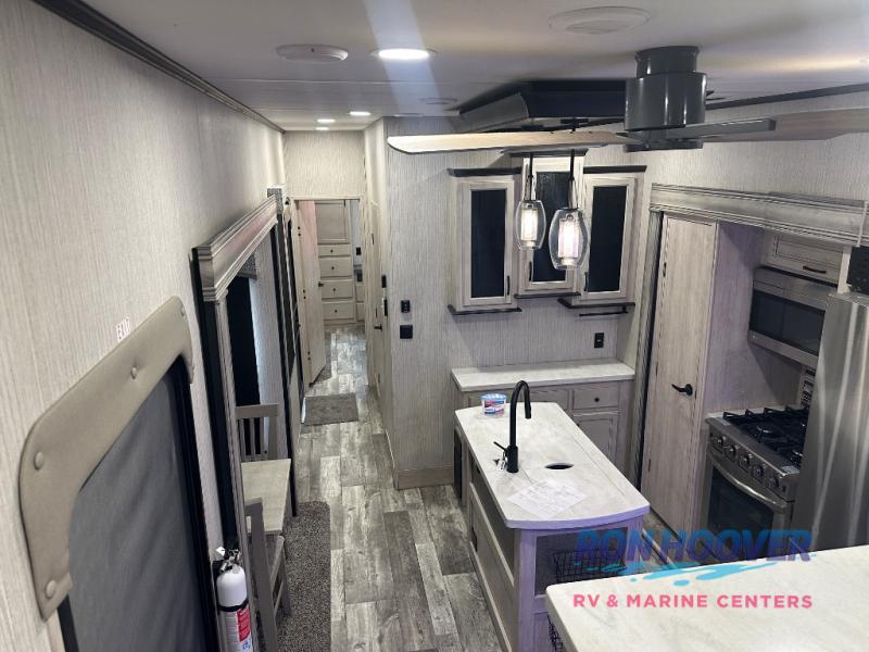2022 FOREST RIVER 379FLOK - Image 22